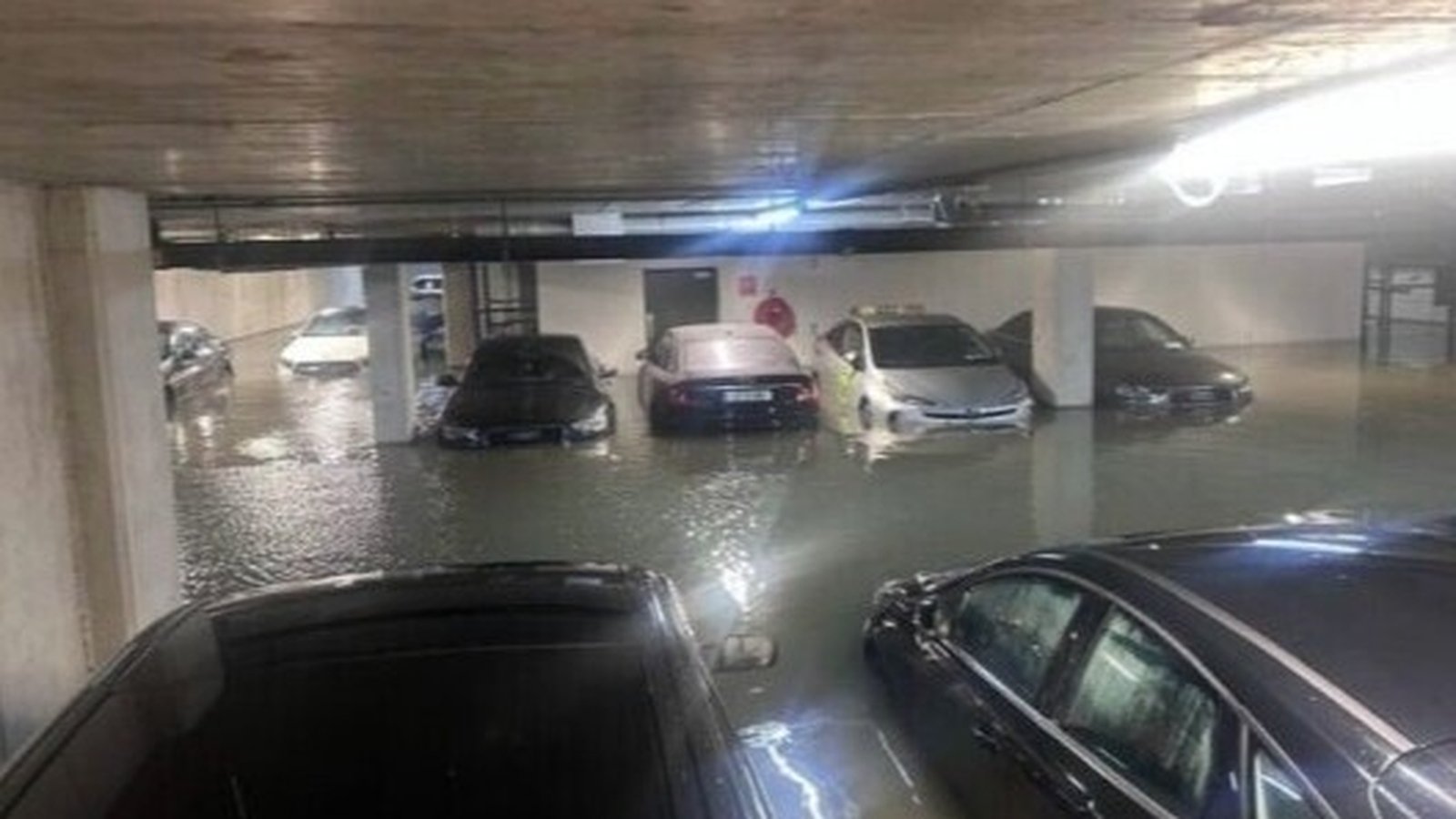 Flooding as rain warning in place for Dublin, Wicklow