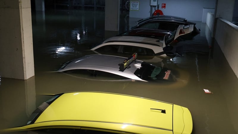 Míshástacht faoin bhfógra gearr roimh an díle bháistí | Nuacht TG4