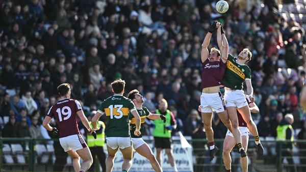 23 March 2025; John Maher of Galway and Seán O'Brien of Kerry contest a kickout during the Allianz Football League Division 1 match between Galway and Kerry at Pearse Stadium in Galway. Photo by Brendan Moran/Sportsfile