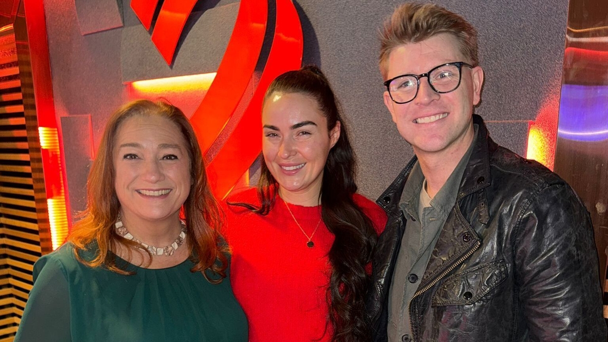 Niamh Kavanagh and Stephen Vincent - Dancing with the Stars