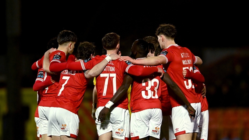 14 February 2026; Sligo Rovers team huddle before the SSE Airtricity Men's Premier Division match between Sligo Rovers v Bohemians at The Showgrounds in Sligo. Photo by Tom Beary/Sportsfile