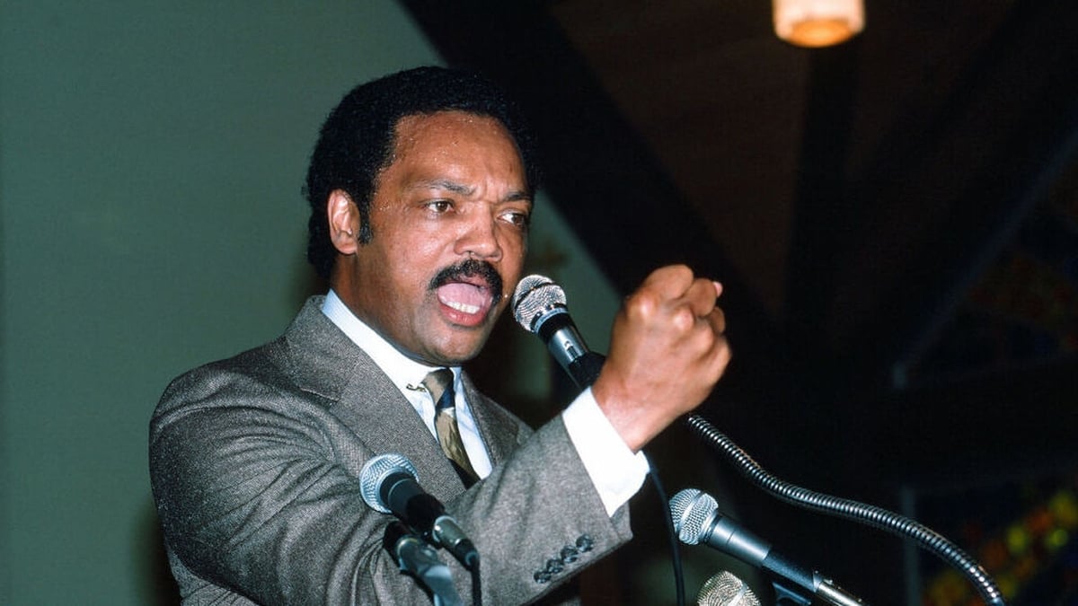 Civil rights icon Jesse Jackson dies