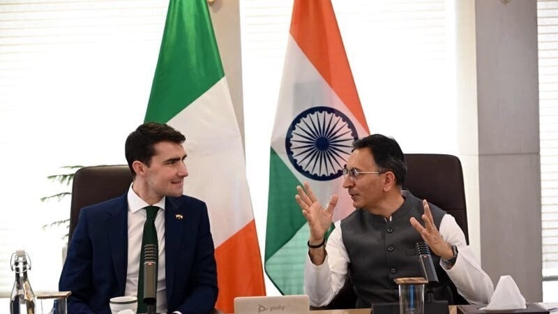 Minister for Public Expenditure Jack Chambers with India's Minister for State for Commerce and Trade Jitin Prasada