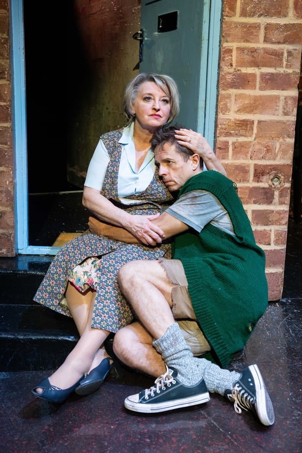 Rebecca Storm and Sean Jones in Blood Brothers