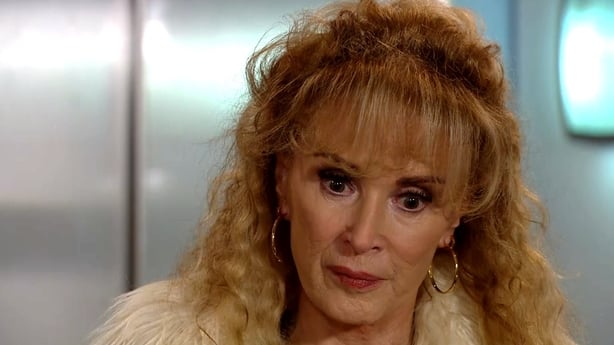 Lily asks Gwen if she wants to hear her side of the story