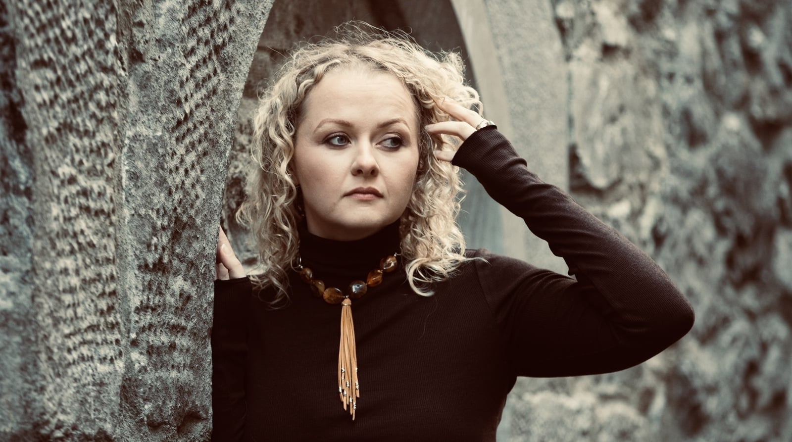 Behind the music - Clár Killoran