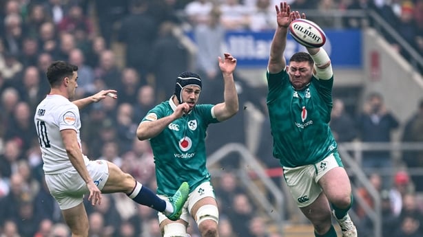21 February 2026; Ireland players Tadhg Furlong, right, and Caelan Doris attempt to charge down England's George Ford during the Guinness 6 Nations Rugby Championship match between England and Ireland at the Allianz Stadium in Twickenham, England. Photo by Ramsey Cardy/Sportsfile