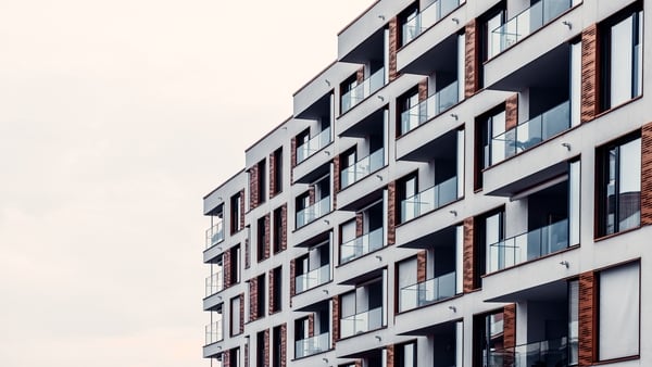A view of an apartment building