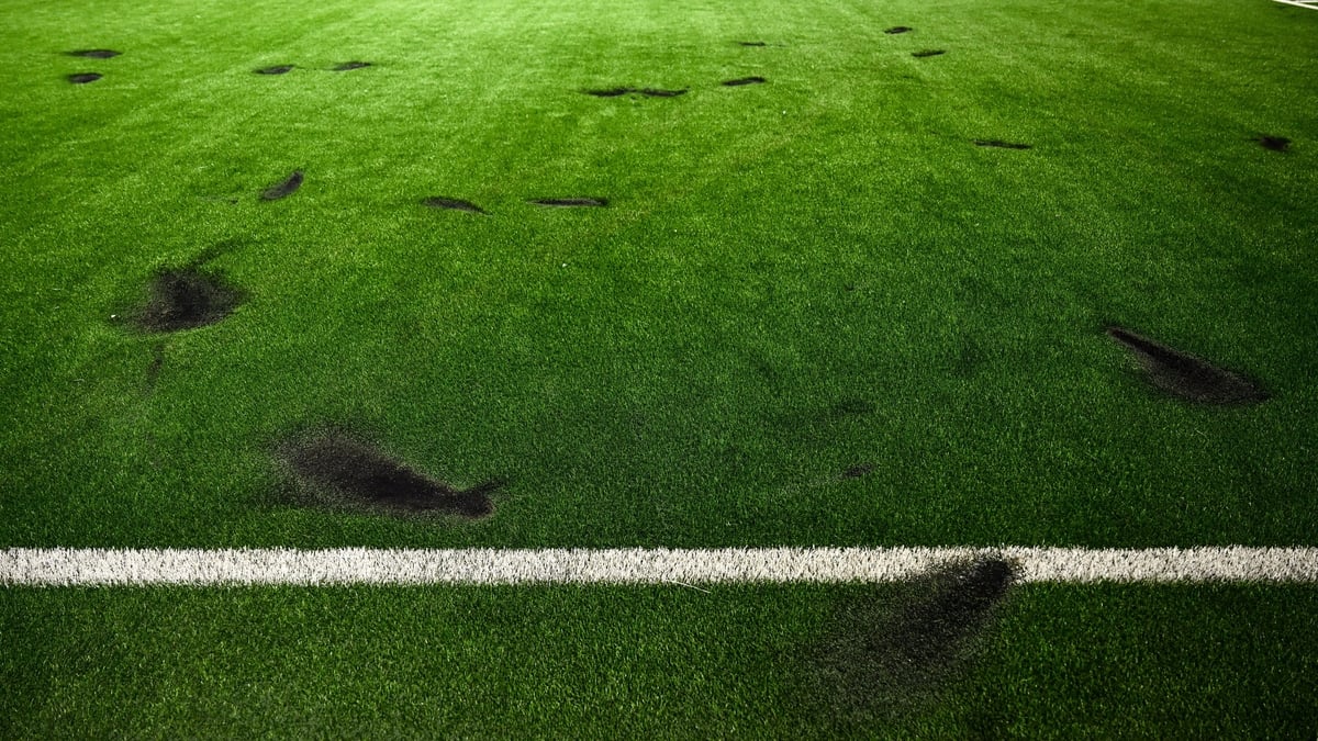 Sports Minister calls to stamp out flares at League of Ireland games