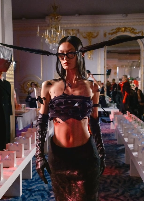 A model with shiny poker straight hair