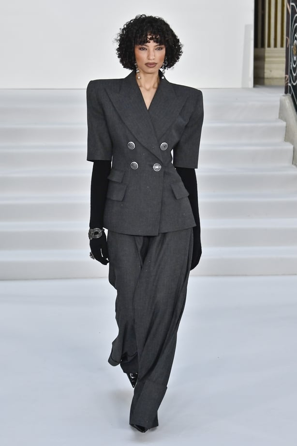 LONDON, ENGLAND - FEBRUARY 19: A model walks the runway at the Paul Costelloe Ready to Wear Fall/Winter 2026-2027 fashion show during London Fashion Week February 2026 on February 19, 2026 in London, England.(Photo by Victor VIRGILE/Gamma-Rapho via Getty Images)