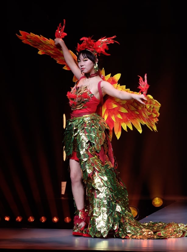 Golden Phoenix Fortune by Hanyun Xu, Asia Rubini, Viviana Furgiuele from Liceo Artistico Enzo Rossi in Italy