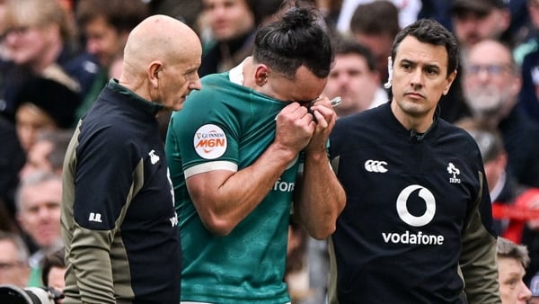 21 February 2026; James Lowe of Ireland leaves the pitch to receive medical attention during the Guinness 6 Nations Rugby Championship match between England and Ireland at the Allianz Stadium in Twickenham, England. Photo by Ramsey Cardy/Sportsfile