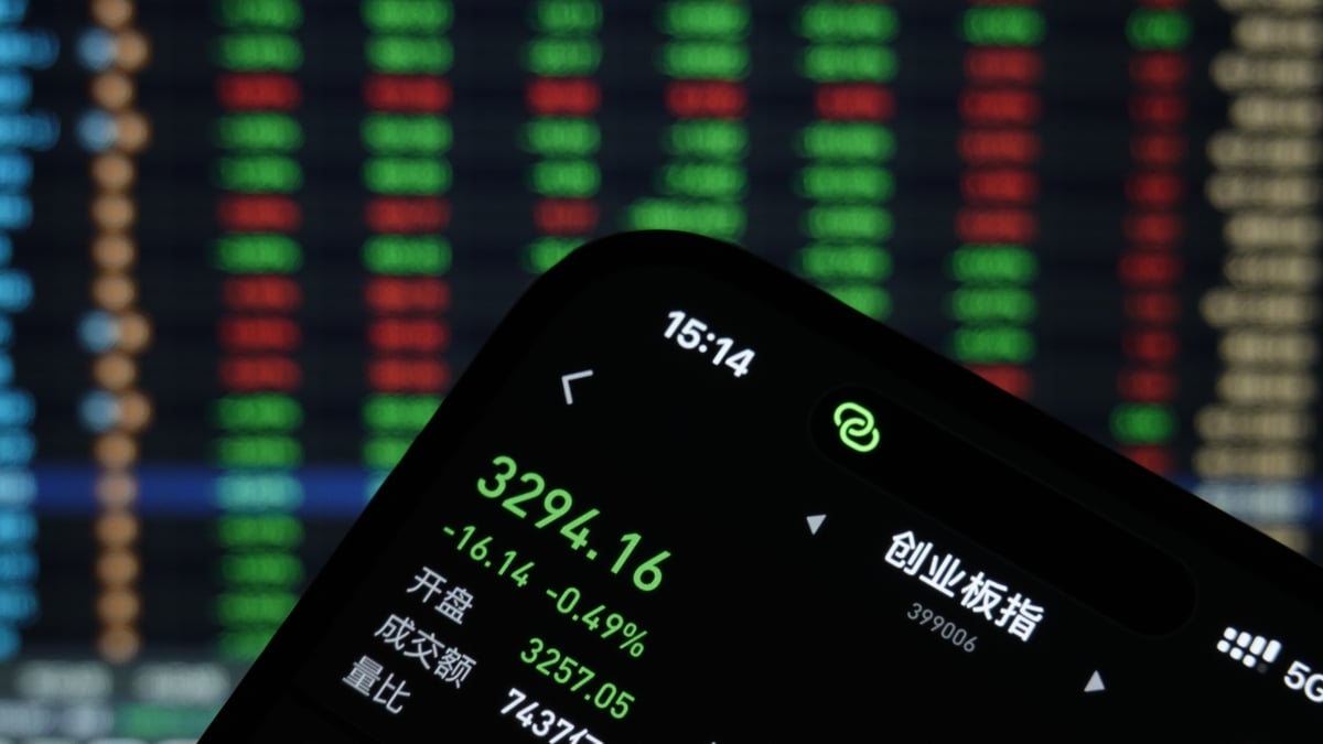 Oil prices surge as Iran conflict escalates