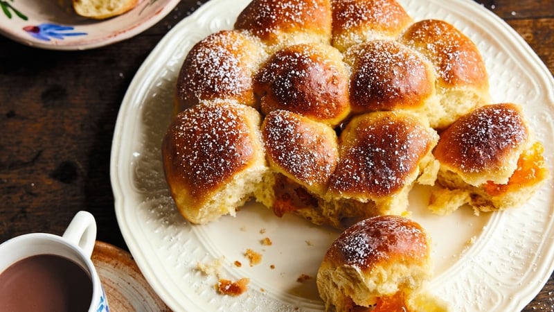 A plate of brioche rolls