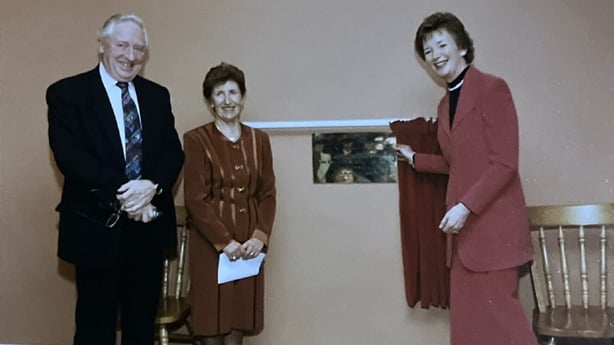 Vera Hewitt and Mary Robinson in Clonmel.