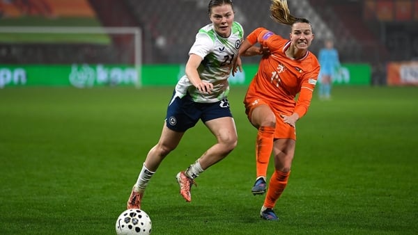 Emily Murphy of Republic of Ireland in action against Jackie Groenen of Netherlands during the 2027 FIFA Women’s World Cup Qualifier match between the Netherlands and Republic of Ireland at Stadion Galgenwaard in Utrecht, Netherlands. Photo by Stephen McC