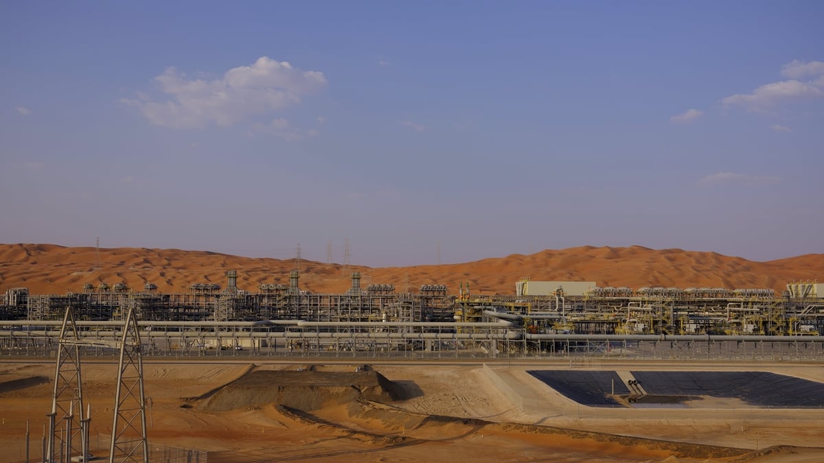 Soaring oil prices as ships attacked in the Straights of Hormuz