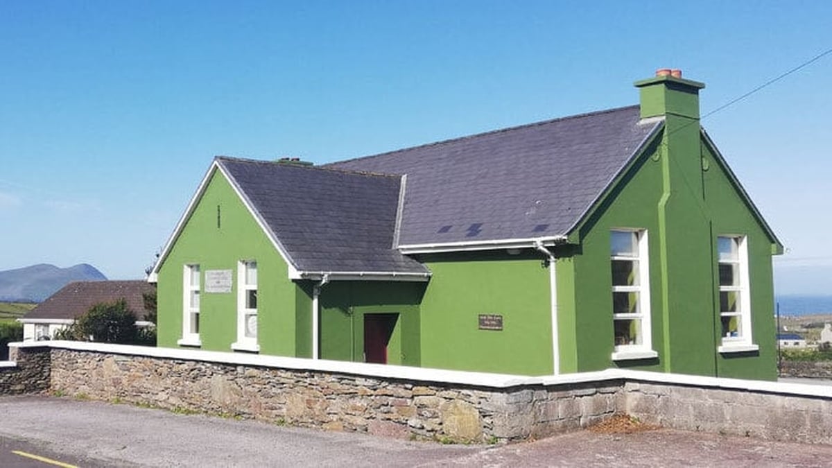 Malachaí Mac Amhlaoibh, Cora Mistéal, Meabhín Nic an tSithigh, Meila Ní Chiobháin, Luán Mac Eoin