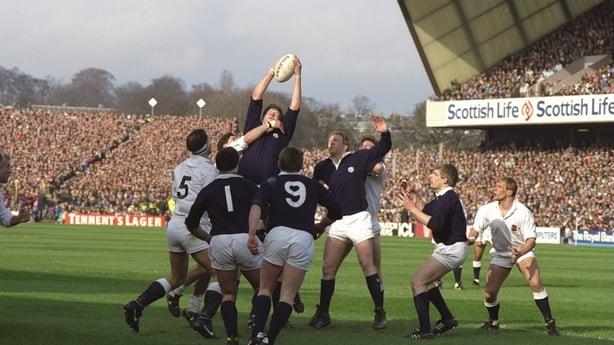 17 Mar 1990: Damian Cronin (centre high) of Scotland wins the ball in a crucial line out during the Five Nations Championship match against England at Murrayfield in Edinburgh, Scotland. Scotland won the match 13-7 and thereby won the Grand Slam. \ Mandatory Credit: David Cannon/Allsport