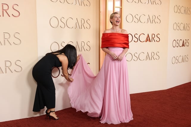Hollywood, CA - March 15, 2026: Jessie Buckley arrives on the red carpet at the 98th Annual Academy Awards held by the Academy of Motion Picture Arts and Sciences at the Dolby Theatre in Hollywood, CA, Sunday, March 15, 2026. (Myung J. Chun / Los Angeles