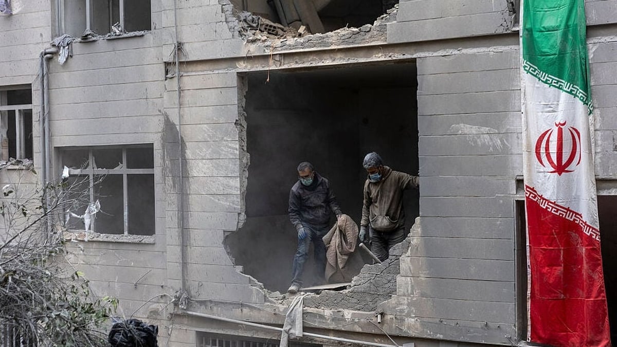 Tús Áite: An Cogadh sa Mhéanoirthear