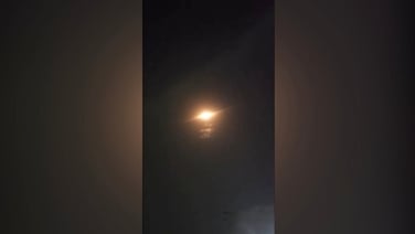 Footage shows missiles with cluster warheads flying from Iran over Tel Aviv