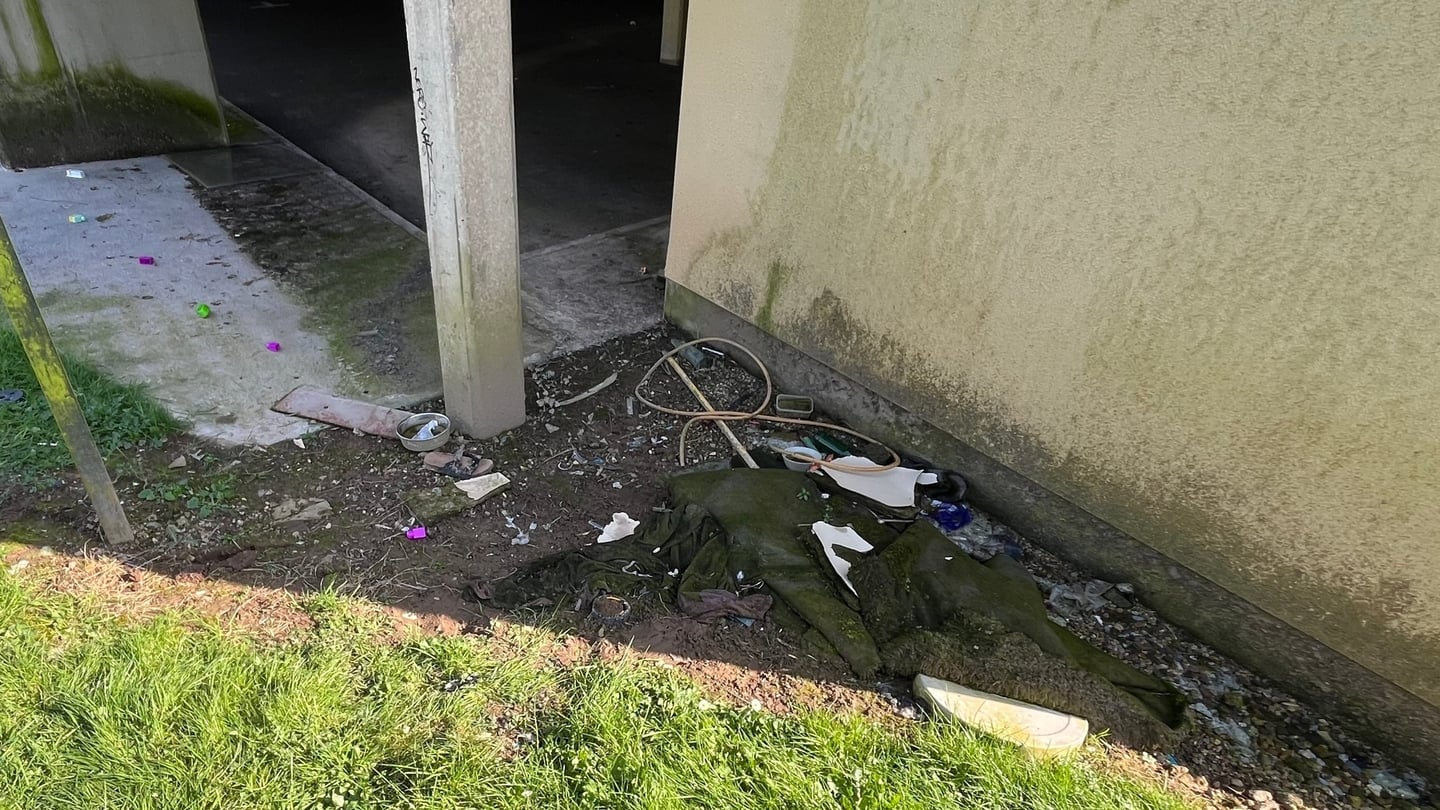 Two children hospitalised after falling from balcony