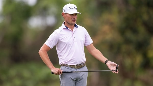 Jordan Gumberg lines up his putt on the 17th hole