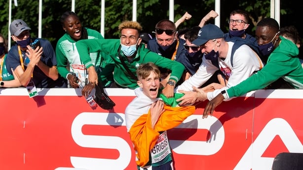 17 July 2021; Nicholas Griggs of Ireland celebrates with his Team Ireland team-mates after winning gold in the final of the men's 3000m during day three of the European Athletics U20 Championships at the Kadriorg Stadium in Tallinn, Estonia. Photo by Marko Mumm/Sportsfile 