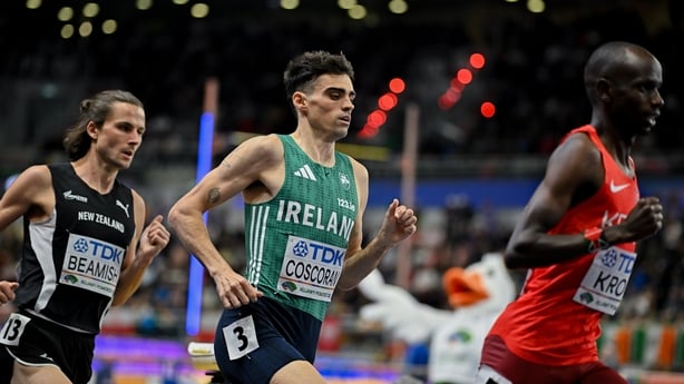 21 March 2026; Andrew Coscoran of Ireland, centre, competes in the men's 3000m final during day two of the World Athletics Indoor Championships at Kujawsko-Pomorska Arena in Torun, Poland. Photo by Sam Barnes/Sportsfile