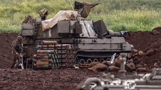 Israeli soldiers in northern Israel near the Lebanon border