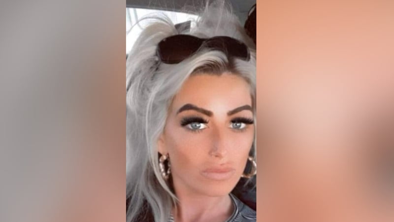 Headshot of Scarlett Faulkner