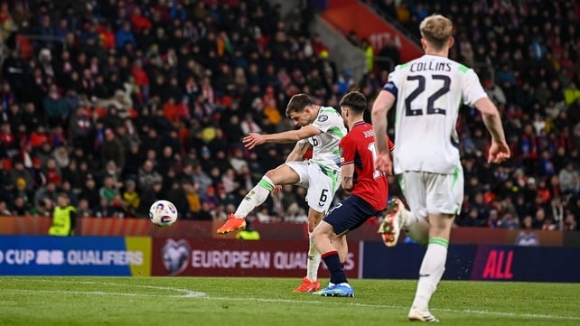 26 March 2026; Jayson Molumby of Republic of Ireland shoots on goal during the FIFA World Cup 2026 European Qualifiers play-off semi-final match between Czechia and Republic of Ireland at Fortuna Arena in Prague, Czechia. Photo by Stephen McCarthy/Sportsf