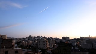 HEBRON, WEST BANK - MARCH 28: A view of missile traces launched from Yemen at Israel sighted in the sky over Hebron, West Bank, on March 28, 2026. For the first time since the U.S. and Israel launched their offensive against Iran, missiles allegedly have
