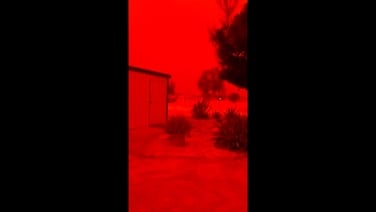 Footage shows skies around Western Australia turn blood red