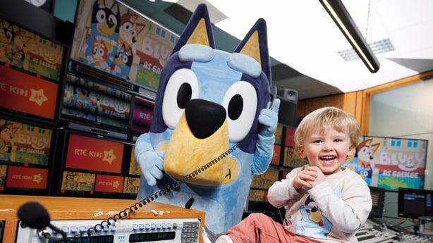 Bluey pictured in RTE TV studios with Brian (2) 