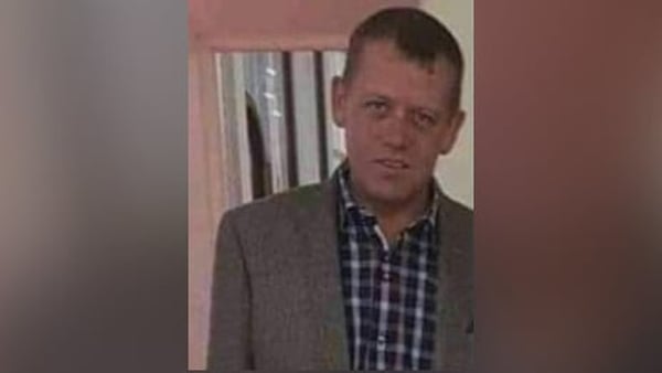 Headshot of Stephen Clarke