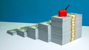 EU Warns to Brace for Energy Shocks  show image