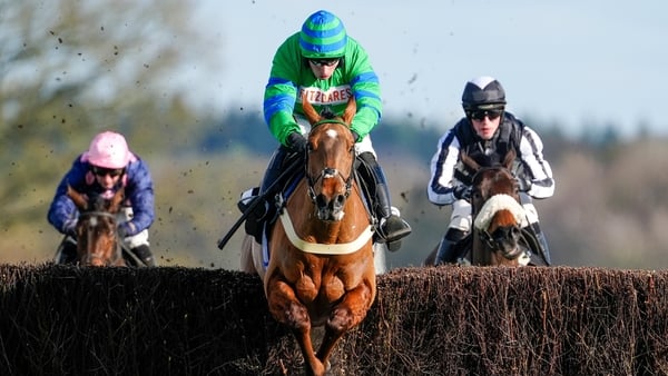 ASCOT, ENGLAND - FEBRUARY 14: Ben Jones riding The Jukebox Kid (green) clear the last to win The Injured Jockeys Fund Ambassadors Programme Reynoldstown Novices' Chase at Ascot Racecourse on February 14, 2026 in Ascot, England. (Photo by Alan Crowhurst/Ge