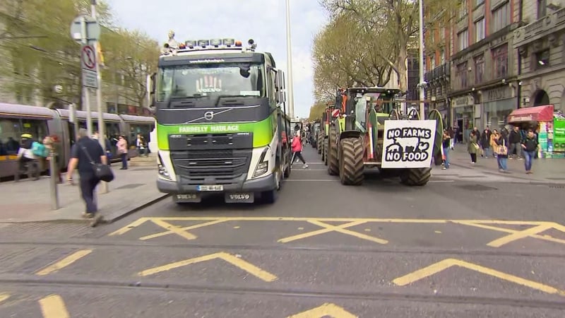 An trácht tachtaithe ar Shráid Uí Chonaill san ardchathair