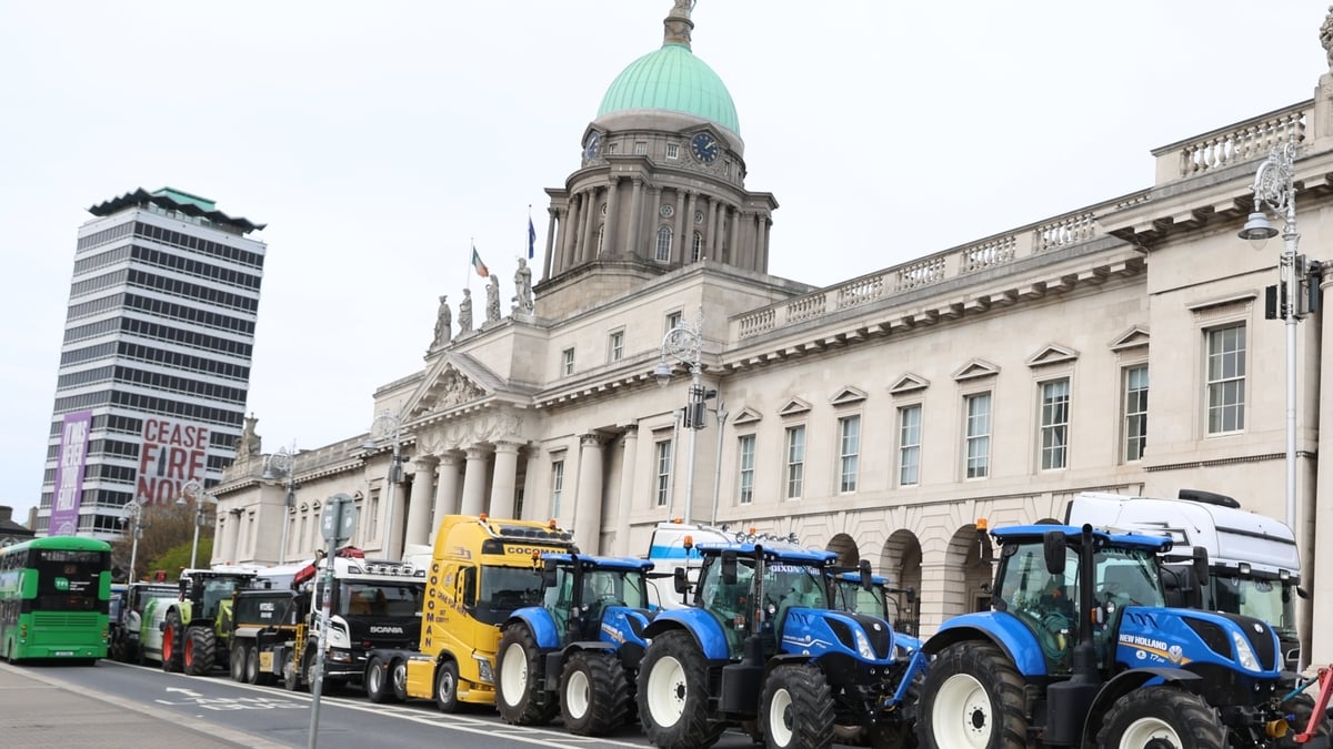 Dublin city 'effectively at a standstill'