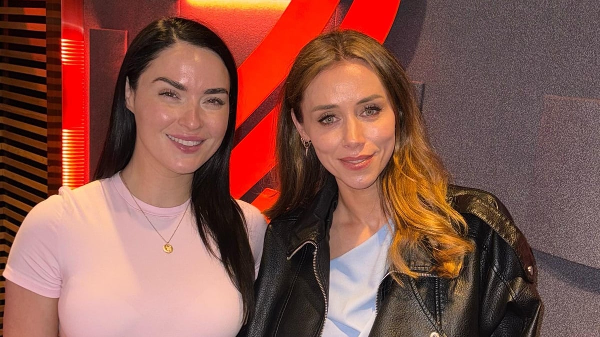 Una Healy - New Music & Skincare