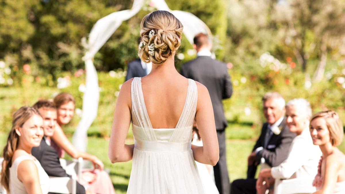 Is bringing your kid to a wedding a no no?