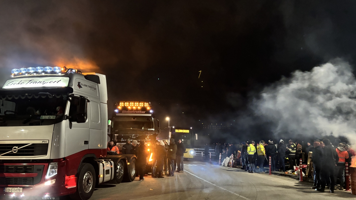 Government to meet representative bodies to discuss fuel protests