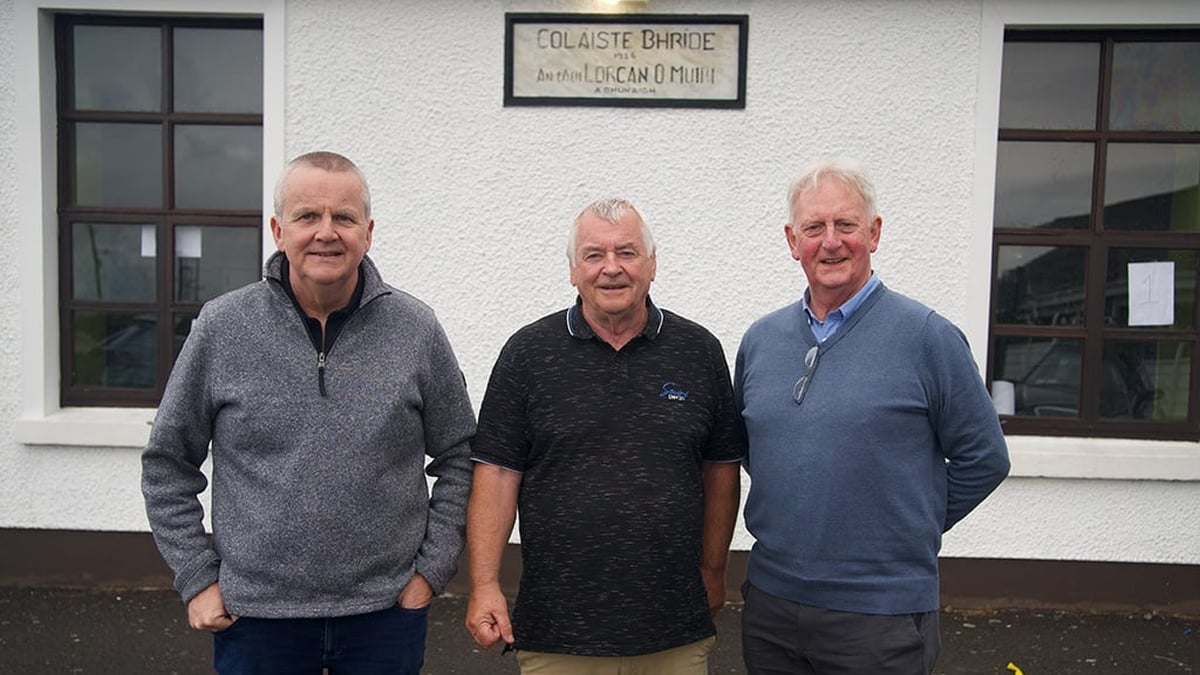 Joe Ó Dónaill agus Ray Mac Manáis.