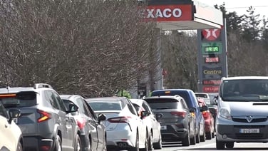 Long queues seen at petrol station in An Cheathrú Rua in Galway