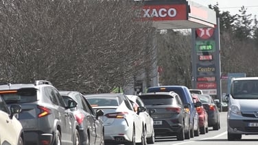 Queues at petrol station as nationwide fuel protest continues