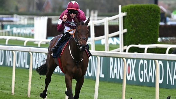 Jack Kennedy wins the 2026 Aintree Hurdle on Brighterdaysahead