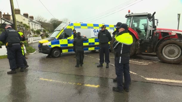 Gardaí at the fuel protest at Whitegate oil refinery